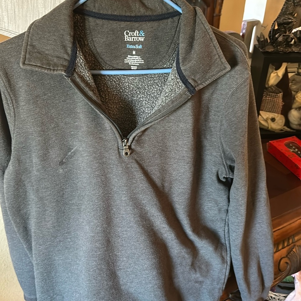Croft &Barrow pullover sweat shirt with zipper neck
